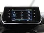 Peugeot e-208 Style 50kWh 136PK | 1ste eigenaar | ACCU 98% | AppleCarplay/AndroidAuto | Armsteun | LEER/Stof | Stoelverwarming | Cruise Control | Navigatie | Isofix | Privacy Glass | AUTOMAAT | Parkeersensoren |