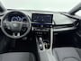 Toyota C-HR / C-HR+ 2.0 Plug-in Hybrid 220 Executive | Warmtepomp | Dodehoek detectie | Navigatie | Stoel-/stuurverwarming | 360 camera | 19 inch | Apple Carplay / Android Auto