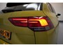 Volkswagen Golf 1.5 eTSI Style Aut. [ Navi Adapt.cruise Camera Ergo-Stoelen ]
