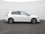 Volkswagen Golf 1.5 eHybrid Style Edition 204 PK| Panoramadak | Trekhaak | Navigatie | LED Matrix | Stoelverwarming | Stuurwielverwarming | Dodehoekdetectie