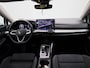 Volkswagen Golf 1.5 eHybrid Style Edition 204 PK| Panoramadak | Trekhaak | Navigatie | LED Matrix | Stoelverwarming | Stuurwielverwarming | Dodehoekdetectie