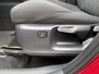 Toyota Corolla Cross 2.0 High Power Hybrid DYNAMIC STOEL/STUURVERW 4S-BANDEN NAVI CAMERA APPLE/ANDROID 17' LM-VELGEN CLIMA AD-CRUISE 2-2023, 19.912 Km, Hybride benzine, Automaat, 197 pk, Lava Red Parelmoer, BTW, Gebruikt, Virtuele voorraad , van Leussen Zwolle