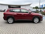 Toyota Corolla Cross 2.0 High Power Hybrid DYNAMIC STOEL/STUURVERW 4S-BANDEN NAVI CAMERA APPLE/ANDROID 17' LM-VELGEN CLIMA AD-CRUISE 2-2023, 19.912 Km, Hybride benzine, Automaat, 197 pk, Lava Red Parelmoer, BTW, Gebruikt, Virtuele voorraad , van Leussen Zwolle