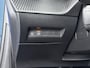 Peugeot e-208 EV GT Pack 50 kWh | Accu: 94% | Alcantara sportstoelen | Adaptieve cruise control | Dodehoek detectie | Camera | Panorama dak |