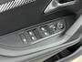 Peugeot 2008 1.2 100pk Allure | Digitale cockpit | Climate control | Parkeersensoren | Lichtmetalen velgen | Apple CarPlay/Android Auto |