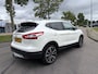 Nissan Qashqai 1.2i Tekna 6-Bak 116 PK. Onverwoestbare auto !!! Tweede eigenaar !! 4 splinternieuwe all-saeson banden !