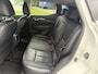 Nissan Qashqai 1.2i Tekna 6-Bak 116 PK. Onverwoestbare auto !!! Tweede eigenaar !! 4 splinternieuwe all-saeson banden !