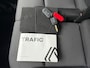 Renault Trafic GB 2.0 Blue dCi 150pk L2H1 T30 EDC Advance/ Camera achter/ Trekhaak/ Vloer + wand platen/ Led koplampen/ Apple Carplay/ 1 Eigenaar/ Origineel NL/ NAP