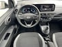 Hyundai i10 1.0 Comfort Smart 5-zits / Automaat / Stuur- en stoelverwarming / Camera / Airco / Navigatie / Apple Carplay Android / DAB radio / 15" LM wielen & All Season banden /