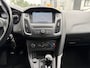 Ford Focus Wagon 1.0i Lease Edition 6-Bak 126 PK. Distributieriem en waterpomp vervangen bij 197.000 KM !!! Zeer fijn rijdende auto !!