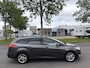 Ford Focus Wagon 1.0i Lease Edition 6-Bak 126 PK. Distributieriem en waterpomp vervangen bij 197.000 KM !!! Zeer fijn rijdende auto !!