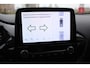 Ford Puma 1.0-125pk EcoBoost Mild-Hybrid Titanium. Fabrieksgarantie t/m 09-05-2027 ! Volautm. airco, stoel-, stuur- en voorraamverwarming, trekhaak, privacy glass, adaptive cruise cntrl, dodehoek assistent, camera, pdc v+a, rij-assistent pakket, winterpakket, metallic lak etc