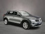 Volkswagen T-Roc Style 1.5 TSI 150pk DSG Automaat Adaptive cruise control, Navigatie, Achteruitrijcamera, LED koplampen, Stoelverwarming, Parkeersensoren