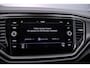 Volkswagen T-Roc Style 1.5 TSI 150pk DSG Automaat Adaptive cruise control, Navigatie, Achteruitrijcamera, LED koplampen, Stoelverwarming, Parkeersensoren
