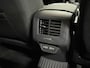 Volkswagen T-Roc 1.5 TSI R-Line DSG | Pano | Massage stoel bestuurder | IQ.Light | ACC | Camera | 19 Inch Misano | 2023