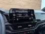 Volkswagen T-Roc 1.5 TSI R-Line DSG | Pano | Massage stoel bestuurder | IQ.Light | ACC | Camera | 19 Inch Misano | 2023