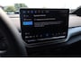 Volkswagen ID.4 Pro Limited Edition 77 kWh Black Pack leder / alcantara achteruitrijcamera navigatie stoel en stuurwiel verwarming 19" LMV keyless enntry ACC