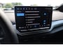 Volkswagen ID.4 Pro Limited Edition 77 kWh Black Pack, leder / alcantara, achteruitrijcamera, navigatie, achteruitrijcamera, stoel en stuurwiel verwarming, 19" LMV, keyless entry, adaptieve cruise control (ACC), elektrisch verstel-, verwarm- en inklapbare spiegels (spiegelpakket), park assist, dodehoekdetectie (side assist),