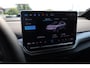 Volkswagen ID.4 Pro Limited Edition 77 kWh Black Pack leder / alcantara achteruitrijcamera navigatie stoel en stuurwiel verwarming 19" LMV keyless enntry ACC