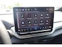 Volkswagen ID.4 Pro Limited Edition 77 kWh Black Pack leder / alcantara achteruitrijcamera navigatie stoel en stuurwiel verwarming 19" LMV keyless enntry ACC