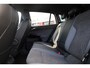 Volkswagen ID.4 Pro Limited Edition 77 kWh Black Pack, leder / alcantara, achteruitrijcamera, navigatie, achteruitrijcamera, stoel en stuurwiel verwarming, 19" LMV, keyless entry, adaptieve cruise control (ACC), elektrisch verstel-, verwarm- en inklapbare spiegels (spiegelpakket), park assist, dodehoekdetectie (side assist),