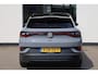 Volkswagen ID.4 Pro Limited Edition 77 kWh Black Pack, leder / alcantara, achteruitrijcamera, navigatie, achteruitrijcamera, stoel en stuurwiel verwarming, 19" LMV, keyless entry, adaptieve cruise control (ACC), elektrisch verstel-, verwarm- en inklapbare spiegels (spiegelpakket), park assist, dodehoekdetectie (side assist),