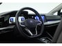 Volkswagen Golf 1.0 eTSI Life Business | Adapt. Cruise | Memory | Massage | Apple CarPlay & Android Auto | Stoel- Stuurverw. |