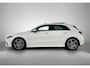 Mercedes-Benz A-klasse 250 Premium AMG Line | Stoelverwarming | Memorystoelen | Keyless Entry | Panoramadak | Inclusief 24 maanden MB Certified garantie voor Europa.