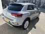 Volkswagen T-Roc 1.5 TSI Life AUTOMAAT l CAMERA l PARKEERSENSOREN | LICHTMETALEN VELGEN 17 INCH