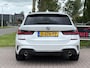 BMW 3-Serie Touring 330i Introduction Executive Edition parelmoer