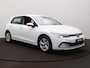 Volkswagen Golf 1.0 eTSI Life Automaat - LED - Navigatie - PDC - Side Assist - Camera - ACC