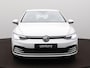Volkswagen Golf 1.0 eTSI Life Automaat - LED - Navigatie - PDC - Side Assist - Camera - ACC