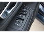 Volvo V60 T6 Plug-in hybrid AWD Plus Dark | Beschikbaar vanaf 10-2026 | Harman Kardon Premium sound | Google Navigatie | BLIS | Adaptieve Cruise Control | Pilot Assist | Stuur-/Stoelverwarming | Elektrisch verstelbare stoelen voor met memory | Parkeercamera | 19 inch Lichtmetalen velgen |