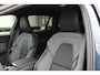 Volvo V60 T6 Plug-in hybrid AWD Plus Dark | Beschikbaar vanaf 10-2026 | Harman Kardon Premium sound | Google Navigatie | BLIS | Adaptieve Cruise Control | Pilot Assist | Stuur-/Stoelverwarming | Elektrisch verstelbare stoelen voor met memory | Parkeercamera | 19 inch Lichtmetalen velgen |