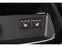 Volvo V60 T6 Plug-in hybrid AWD Plus Dark | Beschikbaar vanaf 10-2026 | Harman Kardon Premium sound | Google Navigatie | BLIS | Adaptieve Cruise Control | Pilot Assist | Stuur-/Stoelverwarming | Elektrisch verstelbare stoelen voor met memory | Parkeercamera | 19 inch Lichtmetalen velgen |