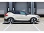 Volvo EX40 Single Motor Extended Range Plus Europa | Beschikbaar vanaf 10-2026 | Harman Kardon Premium Sound | BLIS | 360 graden Camera | Keyless | Adaptieve Cruise Control | Pilot Assist | Google Navigatie | Elektrische verstelbare voorstoelen | Stoel-/Stuurwielverwarming |
