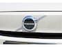 Volvo EX40 Single Motor Extended Range Plus Europa | Beschikbaar vanaf 10-2026 | Harman Kardon Premium Sound | BLIS | 360 graden Camera | Keyless | Adaptieve Cruise Control | Pilot Assist | Google Navigatie | Elektrische verstelbare voorstoelen | Stoel-/Stuurwielverwarming |