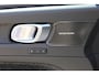 Volvo EX40 Single Motor Extended Range Plus Europa | Beschikbaar vanaf 10-2026 | Harman Kardon Premium Sound | BLIS | 360 graden Camera | Keyless | Adaptieve Cruise Control | Pilot Assist | Google Navigatie | Elektrische verstelbare voorstoelen | Stoel-/Stuurwielverwarming |