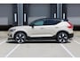 Volvo EX40 Single Motor Extended Range Plus Europa | Beschikbaar vanaf 10-2026 | Harman Kardon Premium Sound | BLIS | 360 graden Camera | Keyless | Adaptieve Cruise Control | Pilot Assist | Google Navigatie | Elektrische verstelbare voorstoelen | Stoel-/Stuurwielverwarming |