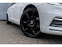 Volvo V60 2.0 D3 Nordic+ Sport | R-Design | Xenon | Trekhaak | Standkachel | Stoelverwarming | Volvo On-Call | 18"| Lichtmetalen Velgen |