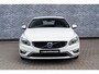 Volvo V60 2.0 D3 Nordic+ Sport | R-Design | Xenon | Trekhaak | Standkachel | Stoelverwarming | Volvo On-Call | 18"| Lichtmetalen Velgen |