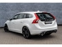 Volvo V60 2.0 D3 Nordic+ Sport | R-Design | Xenon | Trekhaak | Standkachel | Stoelverwarming | Volvo On-Call | 18"| Lichtmetalen Velgen |