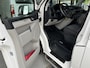 Volkswagen Transporter Kombi 2.0 TSI L2H1 Benzine 9-Persoons Airco Trekhaak 2500kg trekgewicht Kombi Personenbus Passenger Groepsvervoer Taxi