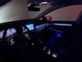 Volkswagen Golf 1.0 TSI Life Business Navigatie - PDC - Digital Cockpit - ACC - Sfeerverlichting - Climatronic
