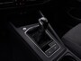 Volkswagen Golf 1.0 TSI Life Business Navigatie - PDC - Digital Cockpit - ACC - Sfeerverlichting - Climatronic