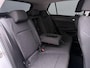 Volkswagen Golf 1.0 TSI Life Business Navigatie - PDC - Digital Cockpit - ACC - Sfeerverlichting - Climatronic