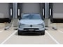 Volvo EX30 Single Motor Ext Range Plus Black Edition Europa | Beschikbaar vanaf 10-2026 | Adaptieve Cruise Control met Pilot Assist | Premium audio by Harman Kardon | Verwarmbare voorstoelen + stuurwiel | Park Assist voor + achter | Parkeercamera | Blind Spot| 20" lichtmetalen wielen