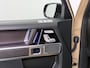 Mercedes-Benz G-klasse 500 Professional Exclusive | Facelift | Trekhaak | comfort pakket | Massage Stoelen Voor | Stoelventilatie / -verwarming Voor |  Burmester 3D Sound System  | Memory Seats