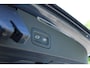 Volvo V60 B4 R-Design | Panoramadak | Premium audio by Harman Kardon | Head-up display | Verwarmbare voorstoelen en stuurwiel | 19 inch Lichtmetalen velgen