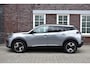 Peugeot e-2008 EV Allure Avantage 54 kWh Wij zijn op afspraak geopend! Graag bellen voor uw komst.